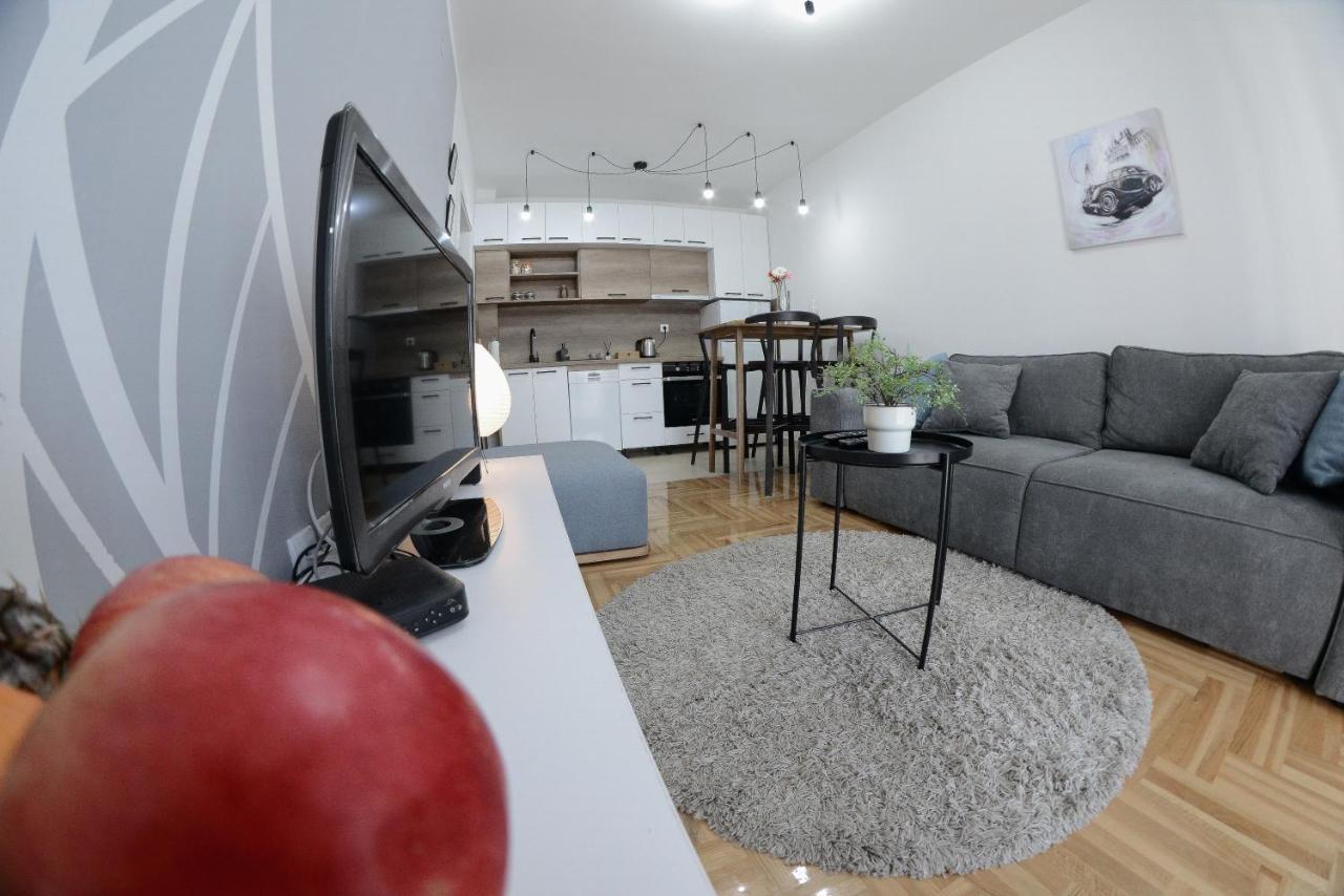Apartment Dobraya Grey Novi Sad Exterior photo