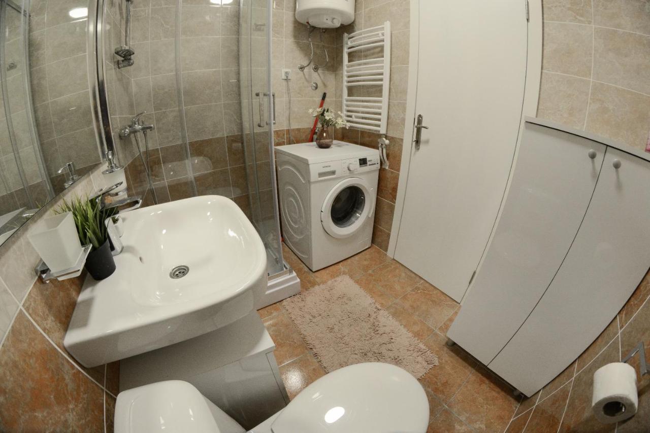Apartment Dobraya Grey Novi Sad Exterior photo